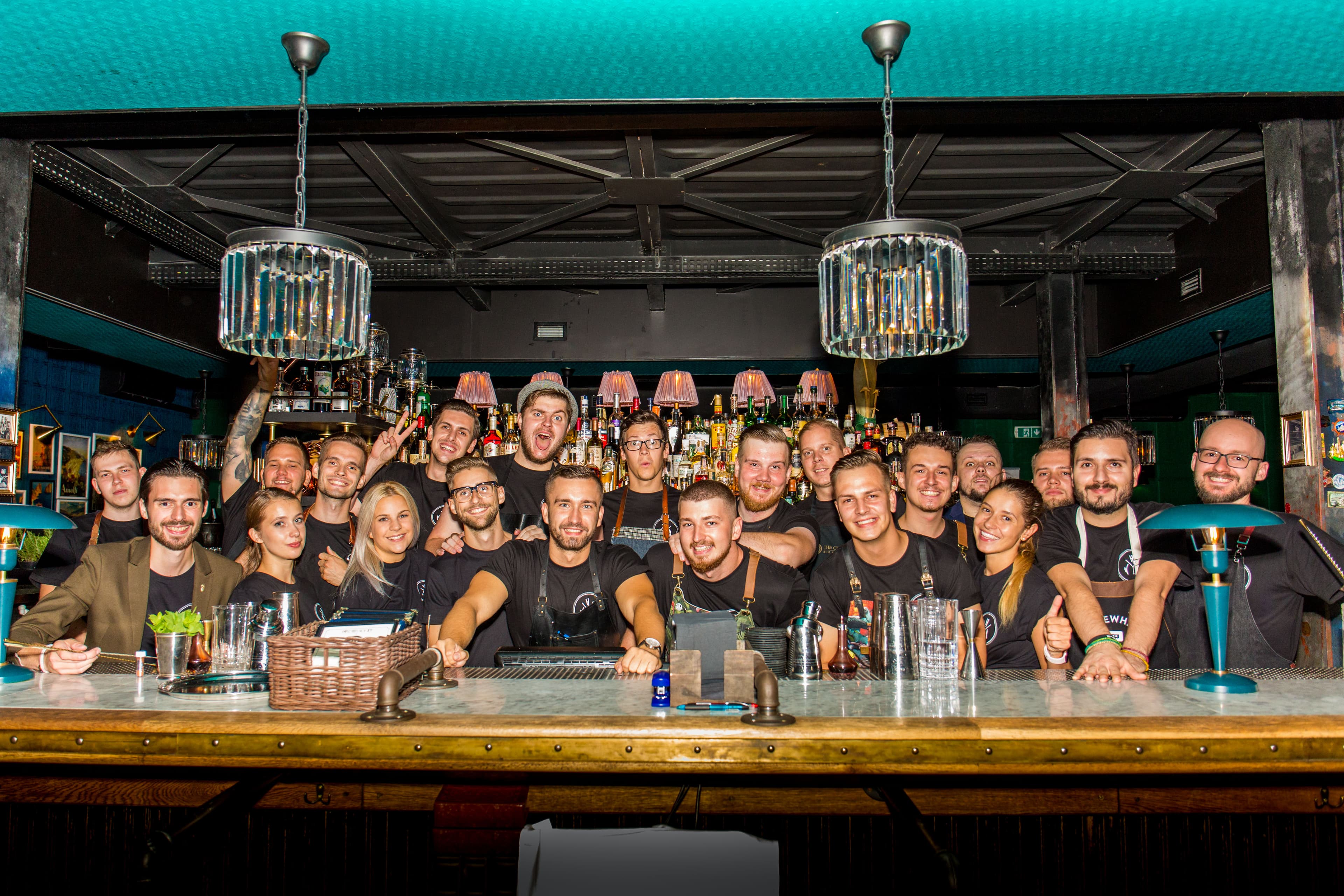 Slovenská barová komunita sa spojila v iniciatíve WHY