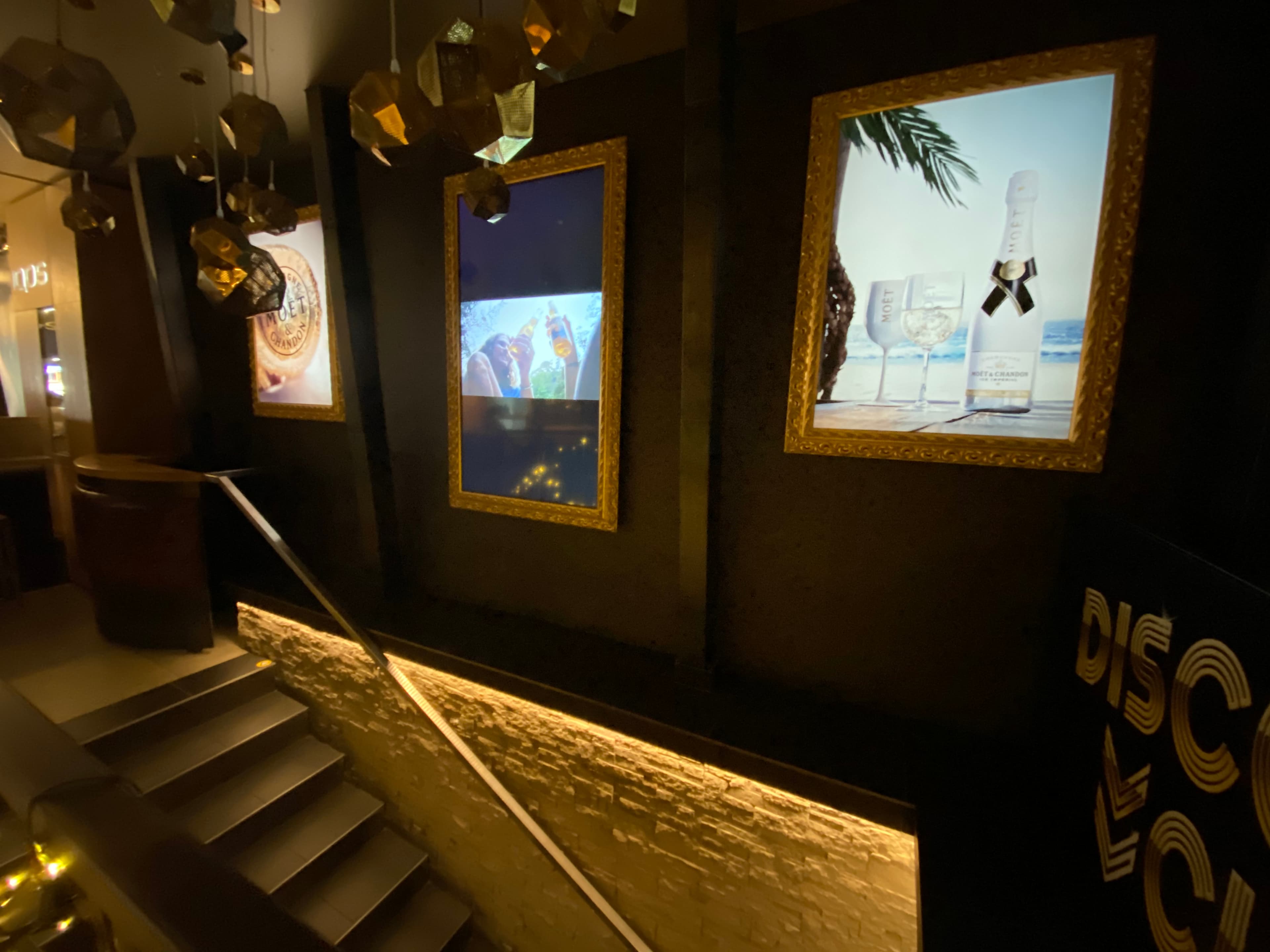 Zobrazovacie zariadenia pre HORECA segment