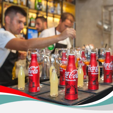 Coca-Cola HBC Česko a Slovensko poskytuje balenú vodu na pomoc regiónom zasiahnutým povodňami