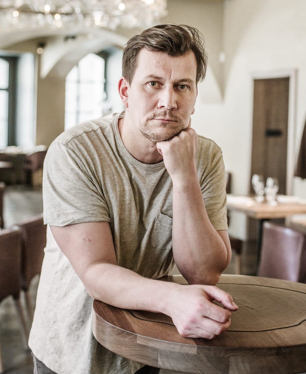 OLDŘICH SAHAJDÁK, LA DEGUSTATION BOHÊME BOURGEOISE